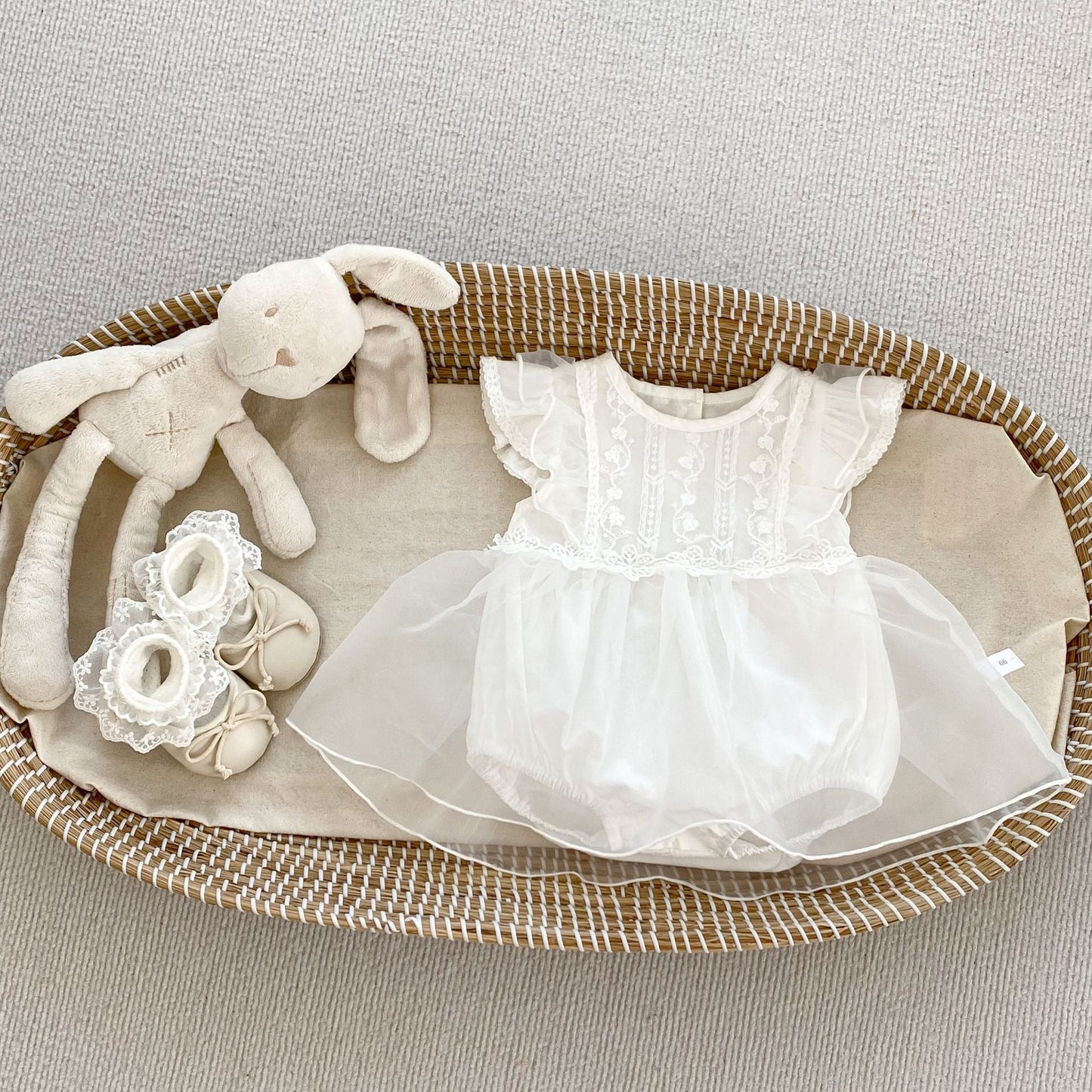 Summer Arrival Baby Girls Flower-Embroidered Fly Sleeves Crew Neck White Onesies Dress