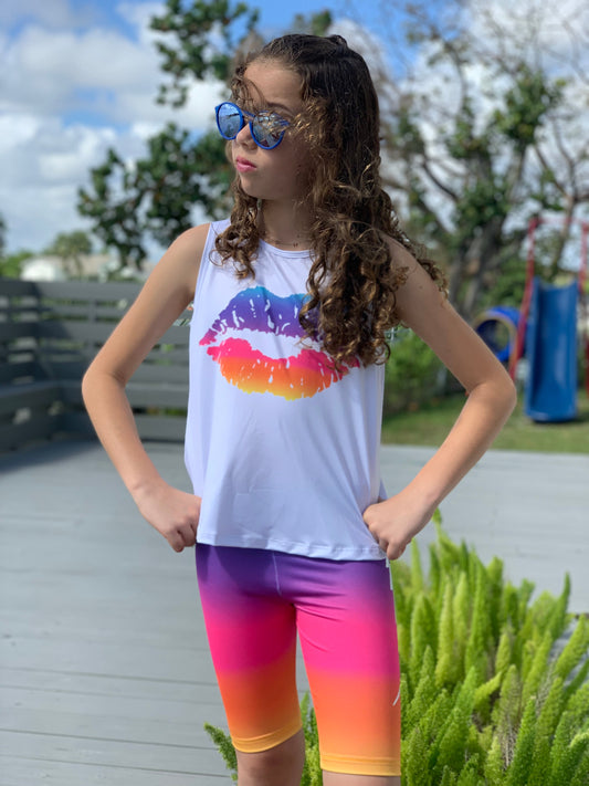 Kisses Big Multicolor White Tank